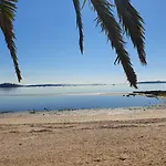 Con Piscina En - Cabo De Cruz * Boiro